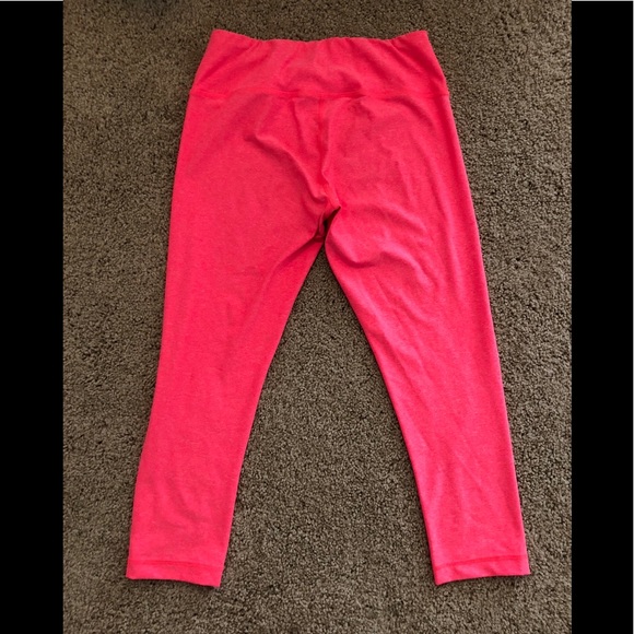 90 Degree by Reflex Cropped Yoga Pants - Picture 2 of 3